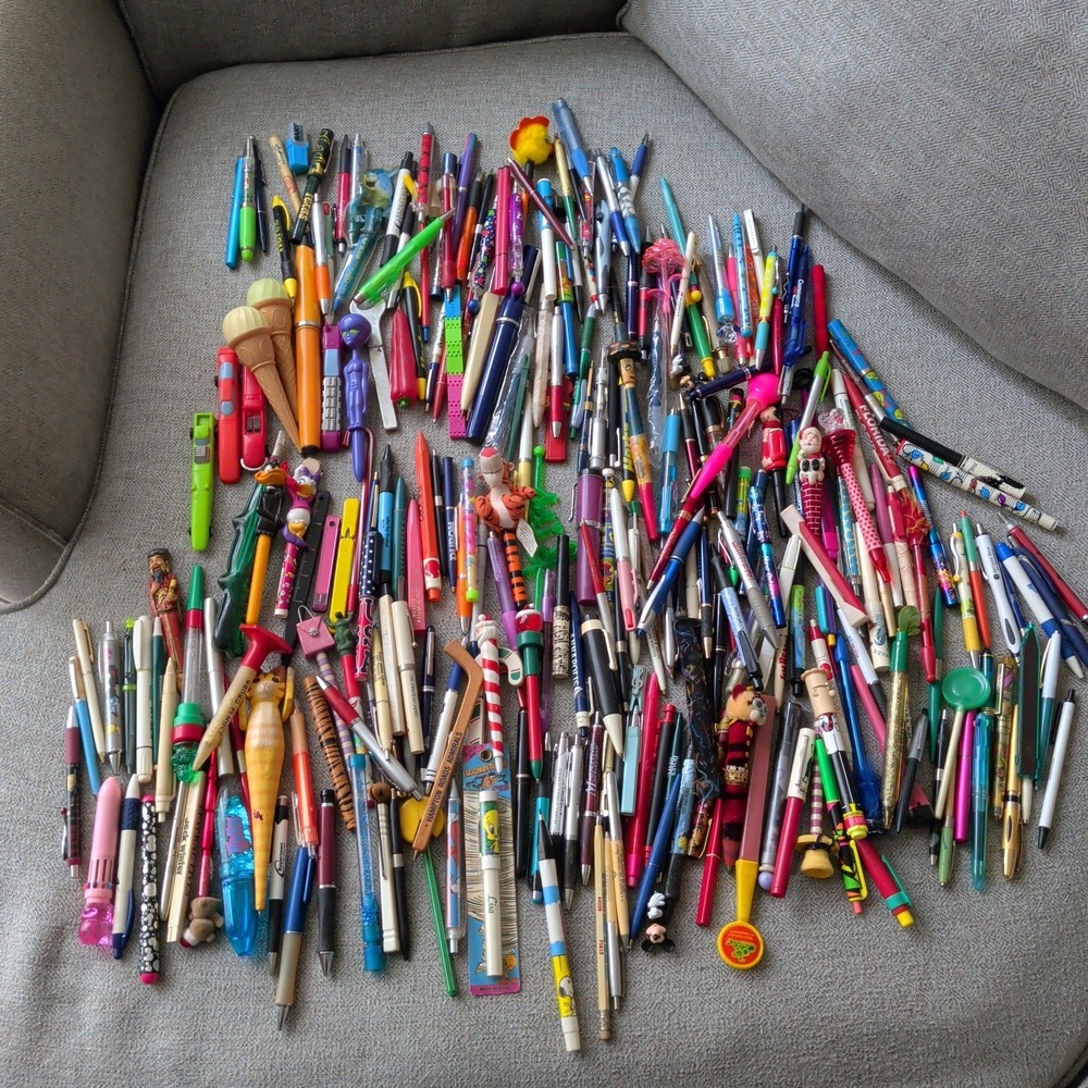 Super Huge Lot Of Different Fountain Pens,Ball Pens, Pencils For Parts, Repairs